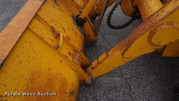image for item DA1358 1992 John Deere 310D backhoe