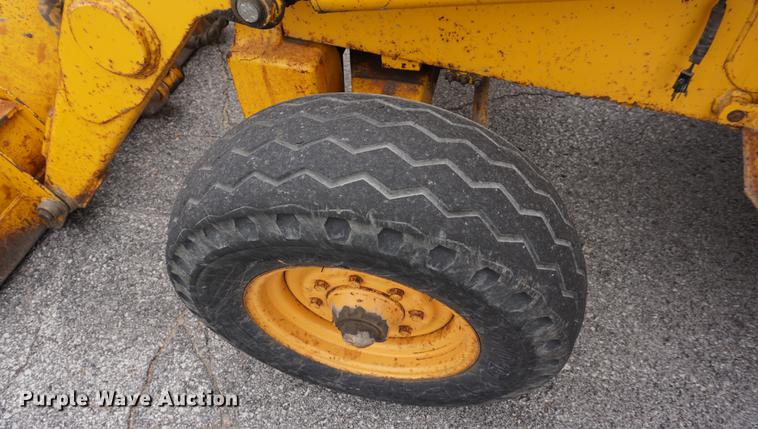 image for item DA1358 1992 John Deere 310D backhoe