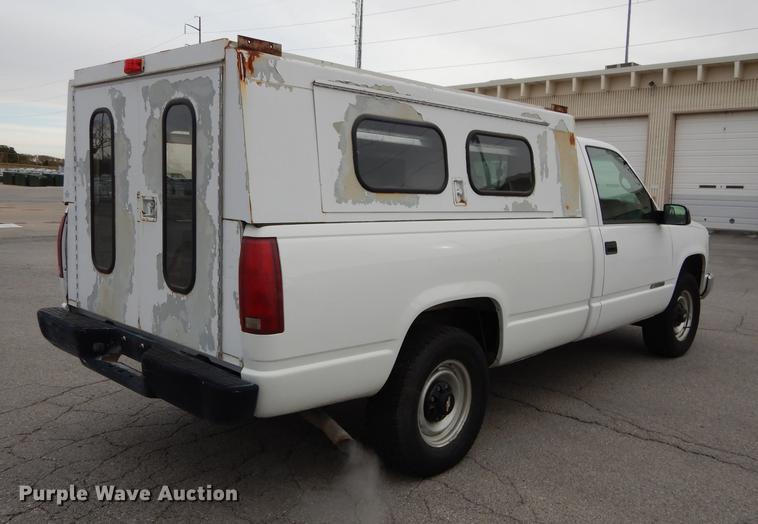 image for item DA1359 1999 Chevrolet C2500 pickup truck
