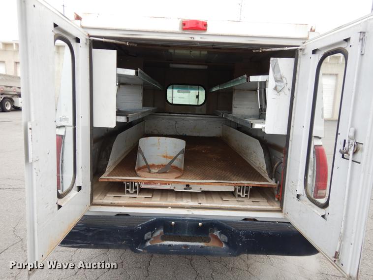 image for item DA1359 1999 Chevrolet C2500 pickup truck