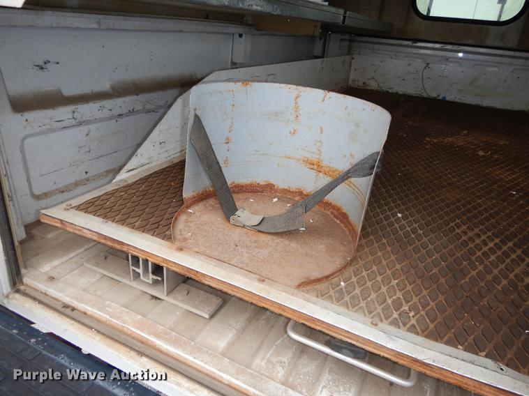 image for item DA1359 1999 Chevrolet C2500 pickup truck