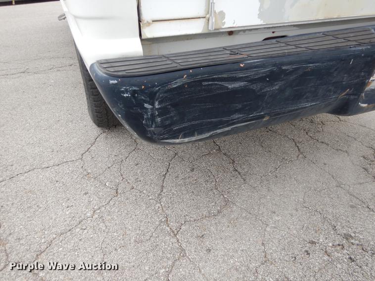 image for item DA1359 1999 Chevrolet C2500 pickup truck