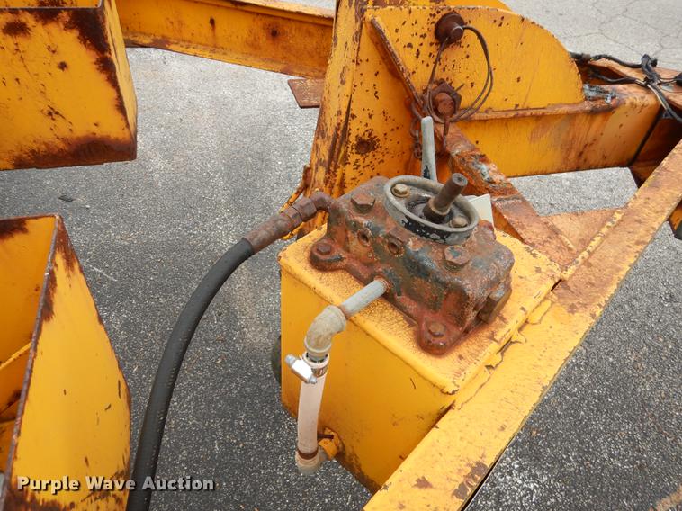 image for item DA1360 1987 Butler HWSC10 reel trailer