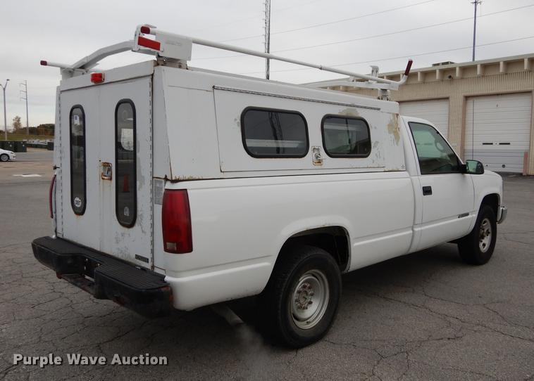 image for item DA1361 1999 Chevrolet C2500 pickup truck