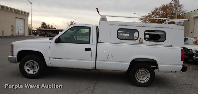 image for item DA1361 1999 Chevrolet C2500 pickup truck