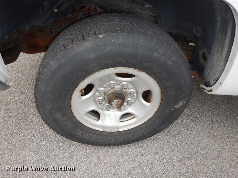 image for item DA1361 1999 Chevrolet C2500 pickup truck