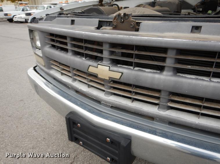 image for item DA1361 1999 Chevrolet C2500 pickup truck