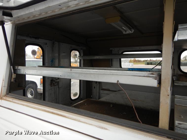 image for item DA1361 1999 Chevrolet C2500 pickup truck