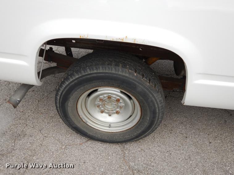 image for item DA1361 1999 Chevrolet C2500 pickup truck