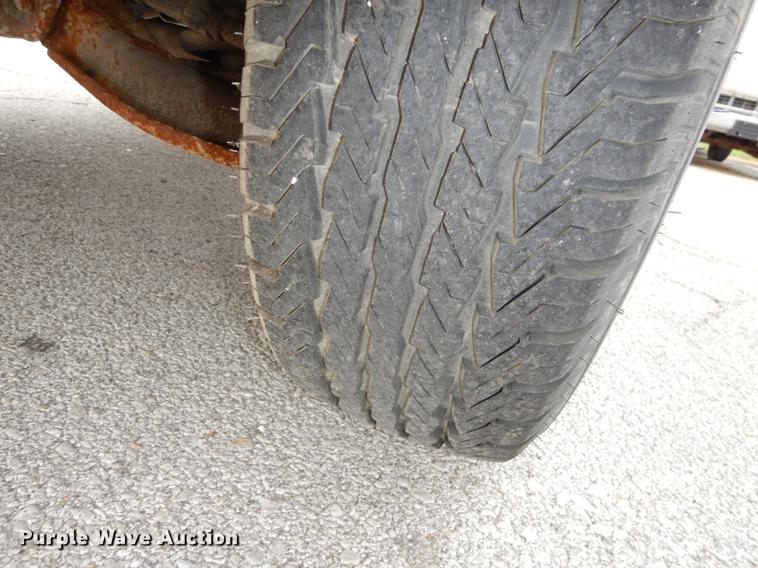 image for item DA1362 2000 Chevrolet C2500 pickup truck