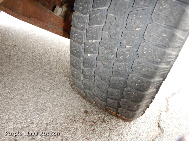 image for item DA1362 2000 Chevrolet C2500 pickup truck