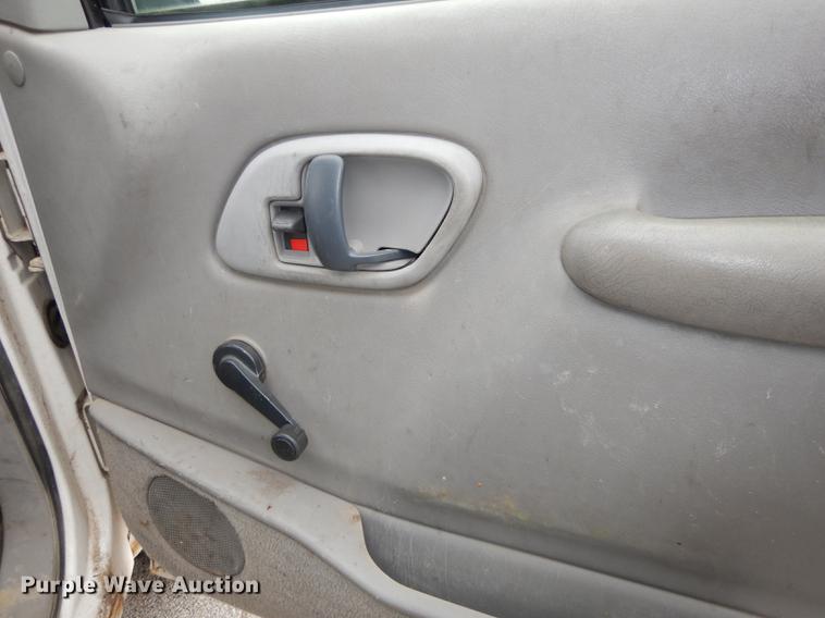 image for item DA1362 2000 Chevrolet C2500 pickup truck