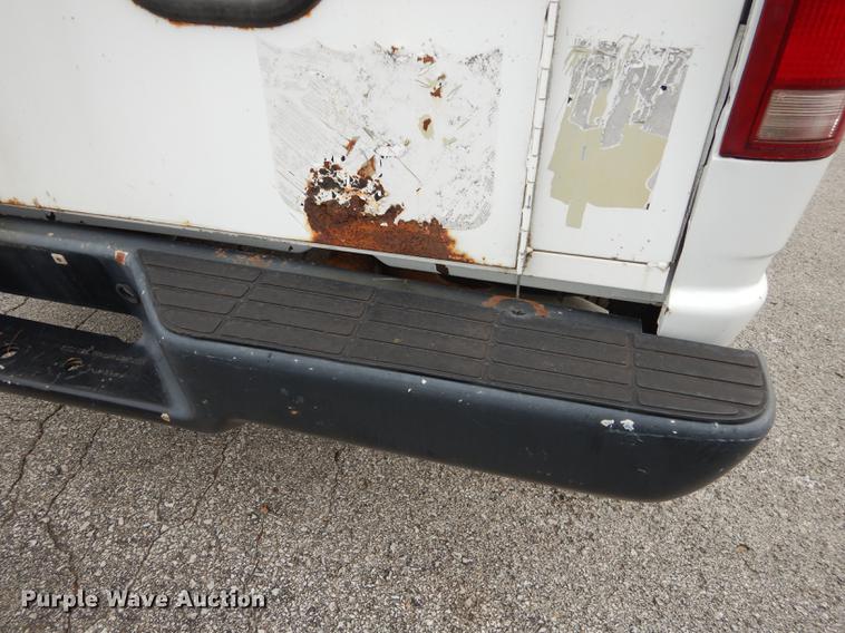 image for item DA1362 2000 Chevrolet C2500 pickup truck