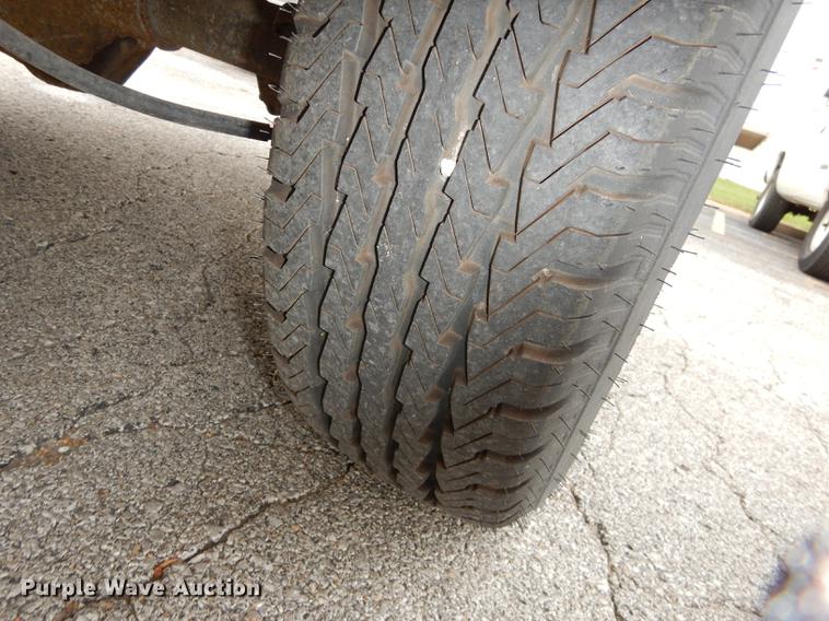 image for item DA1362 2000 Chevrolet C2500 pickup truck