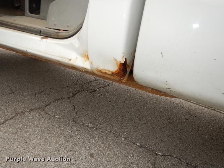 image for item DA1362 2000 Chevrolet C2500 pickup truck