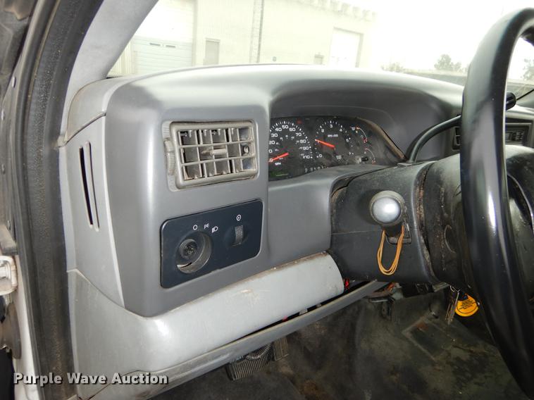 image for item DA1363 2002 Ford F250 Super Duty pickup truck