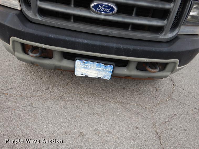 image for item DA1363 2002 Ford F250 Super Duty pickup truck