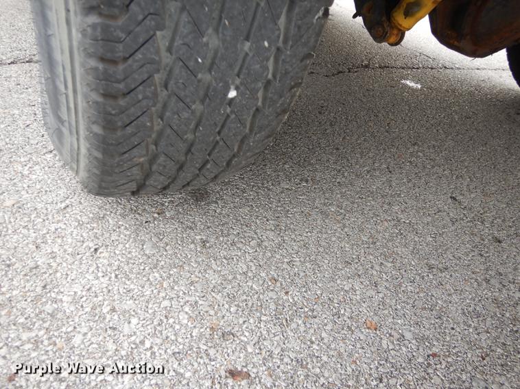 image for item DA1363 2002 Ford F250 Super Duty pickup truck