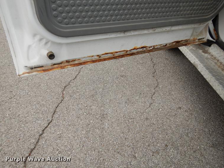 image for item DA1363 2002 Ford F250 Super Duty pickup truck