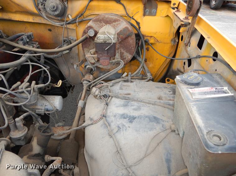 image for item DA1364 1986 Ford F150 pickup truck