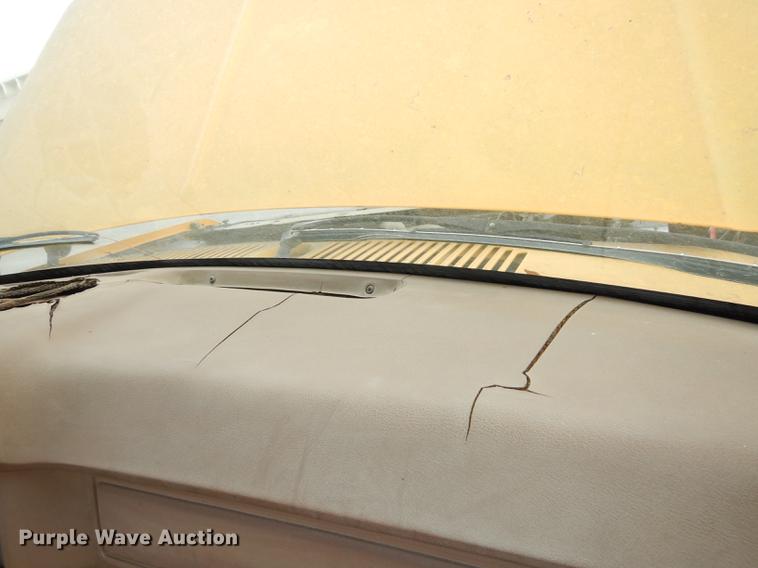 image for item DA1364 1986 Ford F150 pickup truck