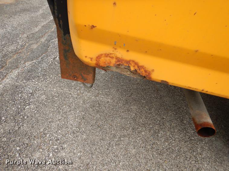 image for item DA1364 1986 Ford F150 pickup truck