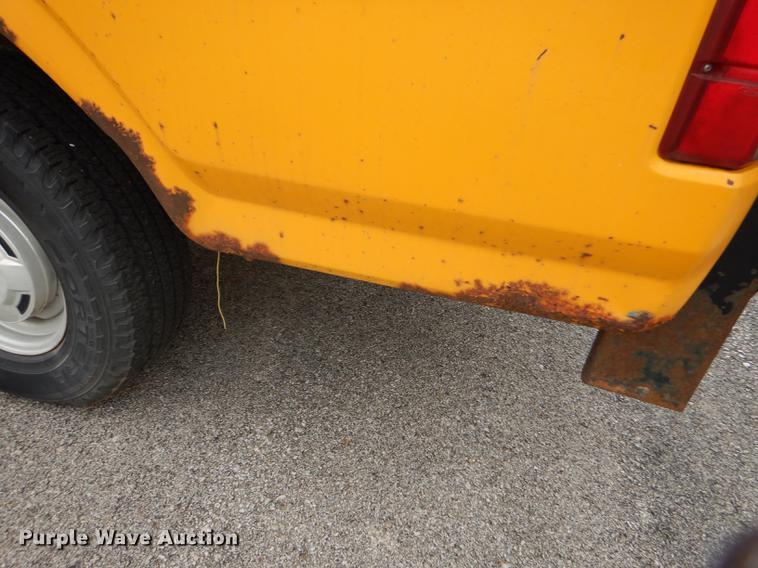 image for item DA1364 1986 Ford F150 pickup truck