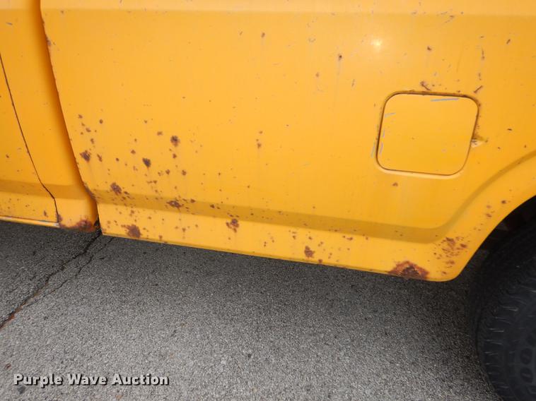 image for item DA1364 1986 Ford F150 pickup truck