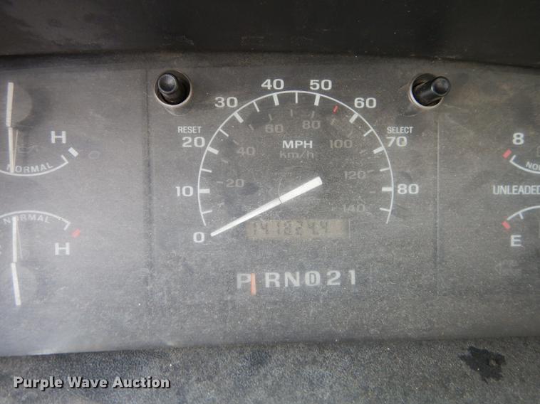 image for item DA1366 1995 Ford F250 XL utility bed pickup truck