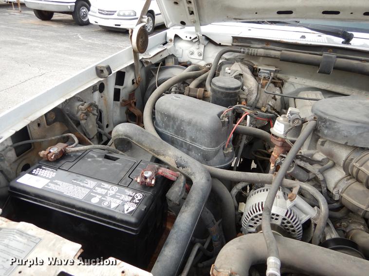 image for item DA1366 1995 Ford F250 XL utility bed pickup truck