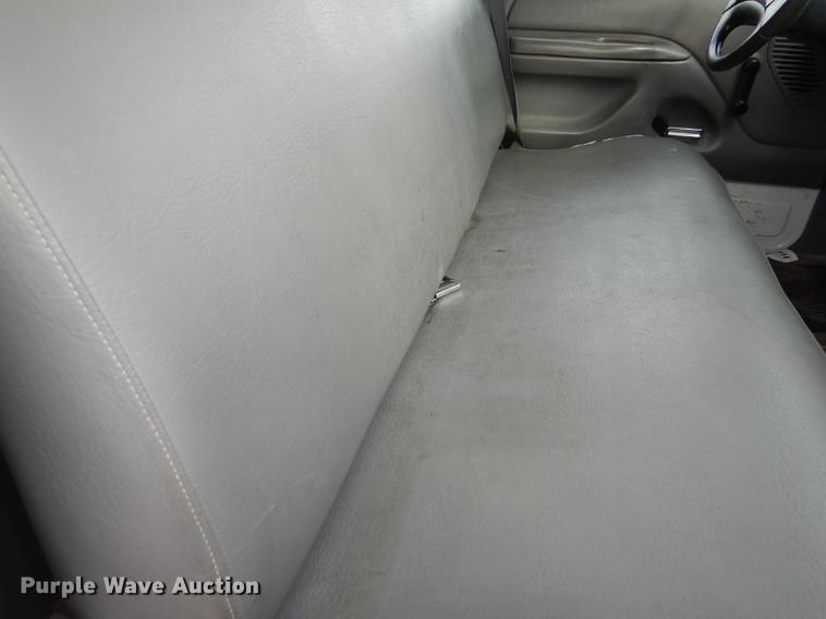 image for item DA1366 1995 Ford F250 XL utility bed pickup truck