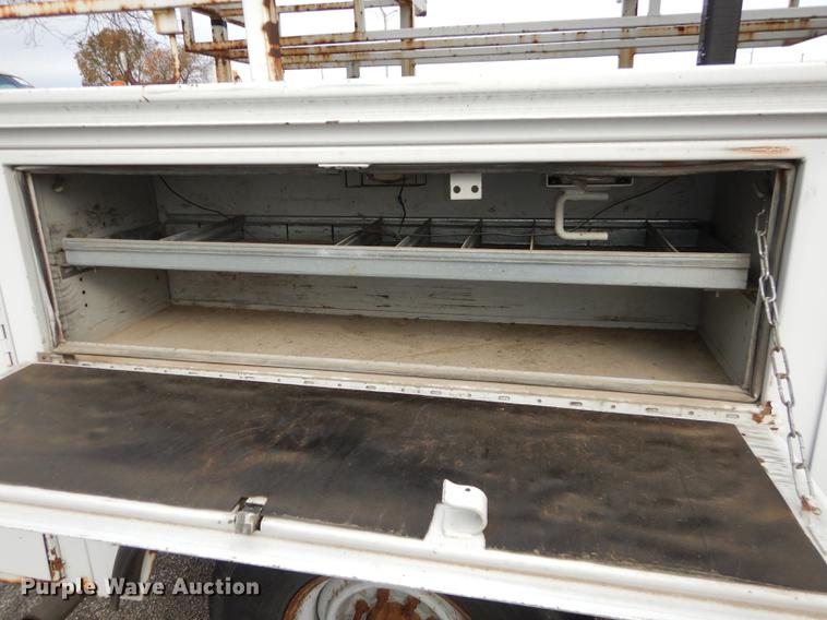 image for item DA1366 1995 Ford F250 XL utility bed pickup truck