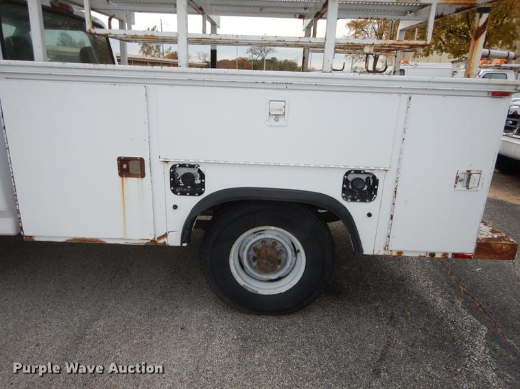 image for item DA1366 1995 Ford F250 XL utility bed pickup truck