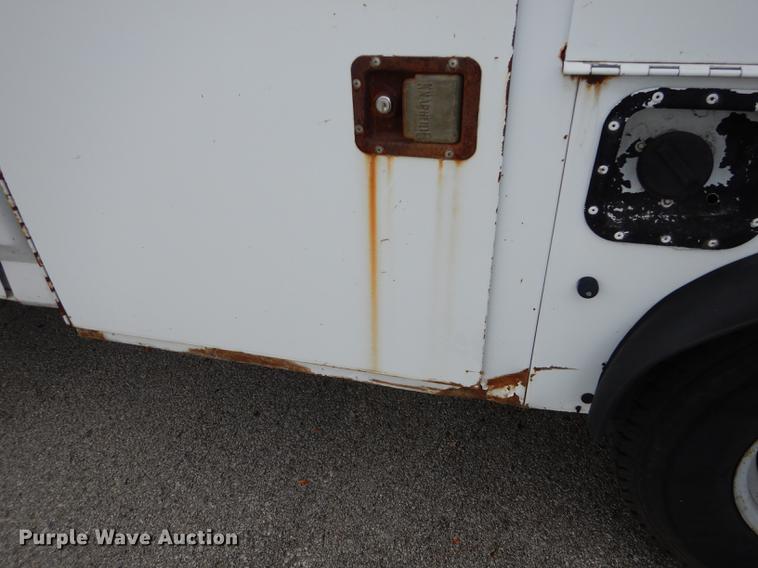 image for item DA1366 1995 Ford F250 XL utility bed pickup truck