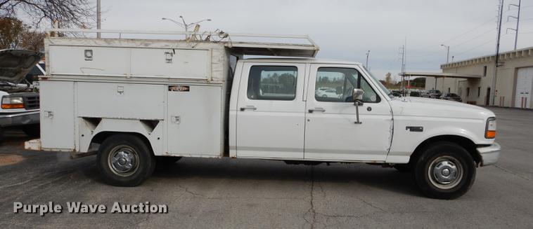 image for item DA1367 1995 Ford F350  XL Super Duty Crew Cab utility bed truck