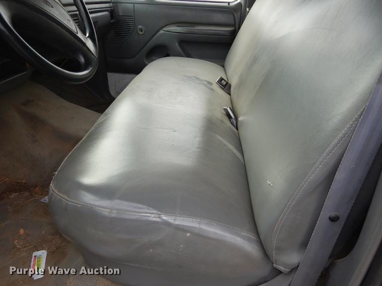 image for item DA1367 1995 Ford F350  XL Super Duty Crew Cab utility bed truck