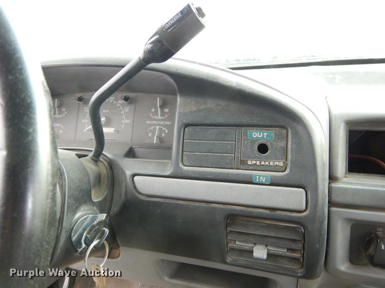 image for item DA1367 1995 Ford F350  XL Super Duty Crew Cab utility bed truck