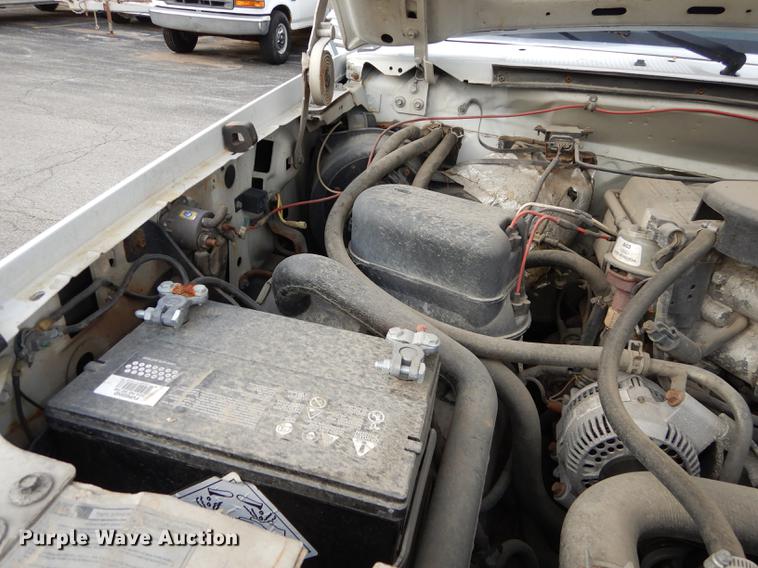 image for item DA1367 1995 Ford F350  XL Super Duty Crew Cab utility bed truck