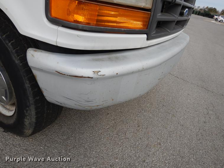 image for item DA1367 1995 Ford F350  XL Super Duty Crew Cab utility bed truck