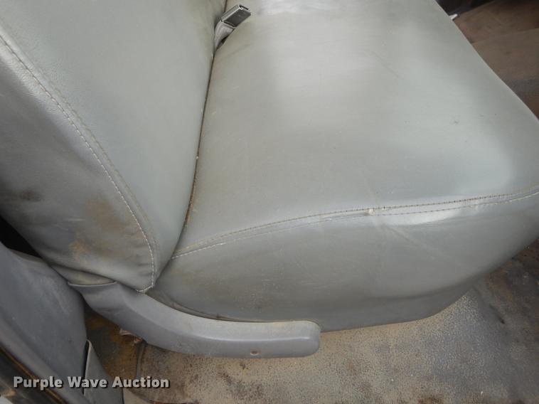 image for item DA1367 1995 Ford F350  XL Super Duty Crew Cab utility bed truck