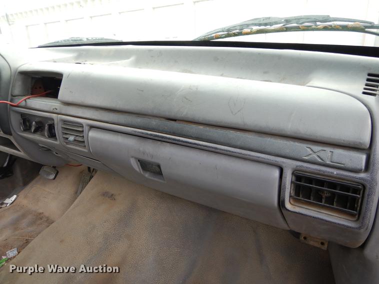 image for item DA1367 1995 Ford F350  XL Super Duty Crew Cab utility bed truck