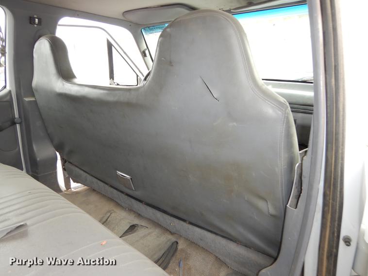 image for item DA1367 1995 Ford F350  XL Super Duty Crew Cab utility bed truck