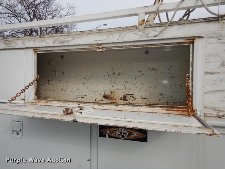 image for item DA1367 1995 Ford F350  XL Super Duty Crew Cab utility bed truck