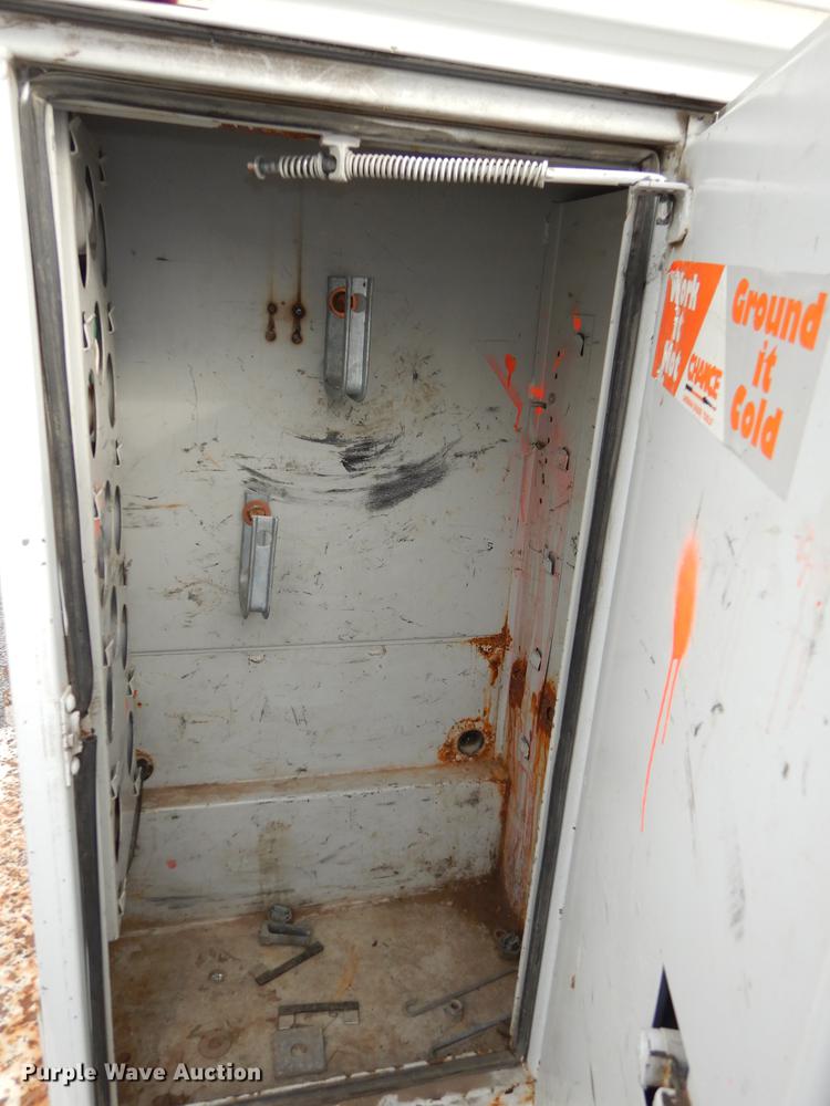 image for item DA1367 1995 Ford F350  XL Super Duty Crew Cab utility bed truck