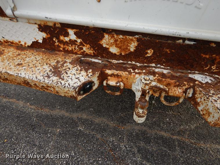 image for item DA1367 1995 Ford F350  XL Super Duty Crew Cab utility bed truck