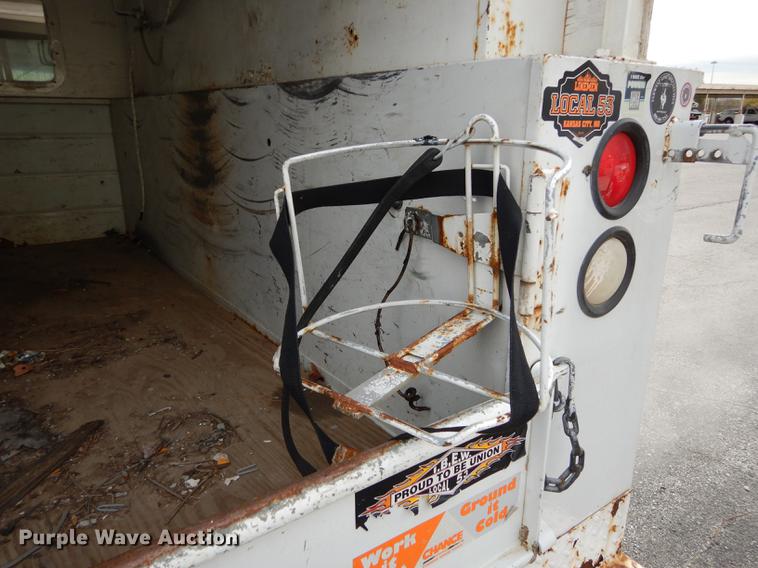 image for item DA1367 1995 Ford F350  XL Super Duty Crew Cab utility bed truck