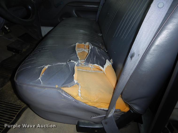 image for item DA1369 1995 Ford F250 XL utility bed pickup truck