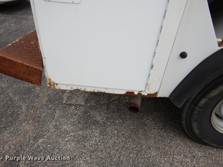 image for item DA1369 1995 Ford F250 XL utility bed pickup truck