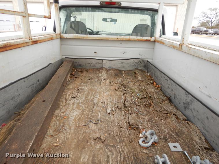 image for item DA1369 1995 Ford F250 XL utility bed pickup truck