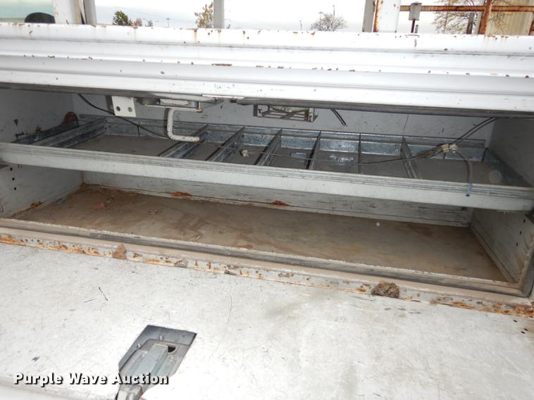 image for item DA1369 1995 Ford F250 XL utility bed pickup truck